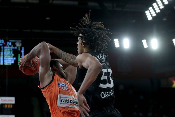 定更具深度 定更具深度