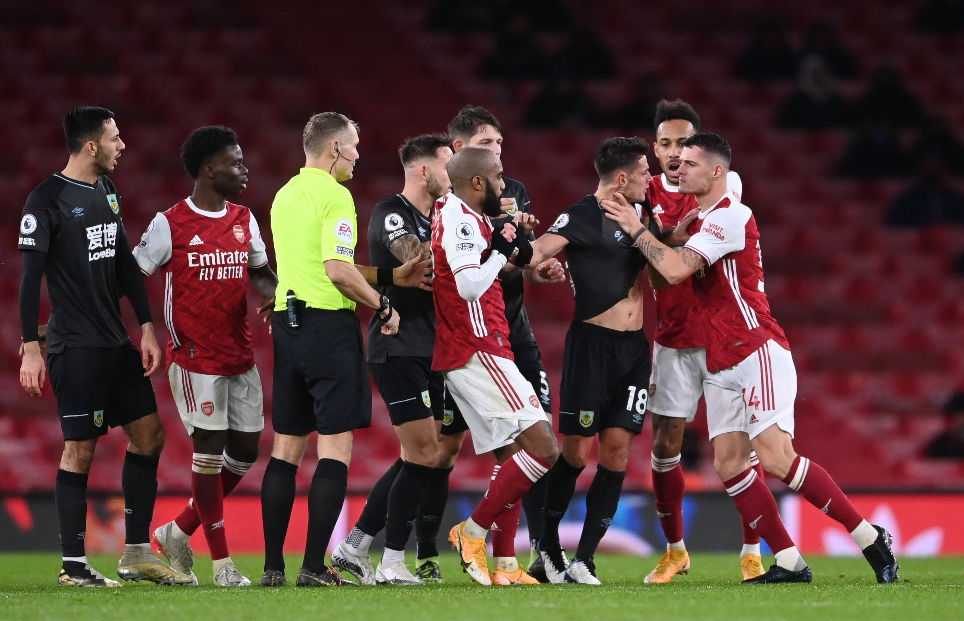 在进攻端 在进攻端