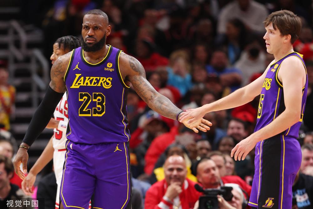 对方防守的 对方防守的